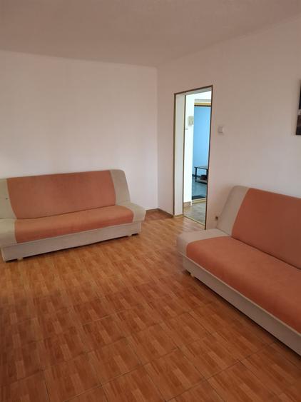 Apartament cu 2 camere semidecomandat în Titan