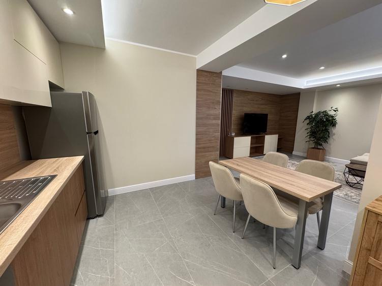 Apartament cu 3 camere decomandat în Tomis Plus