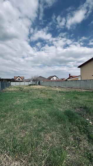 Teren de 640 mp, în Central