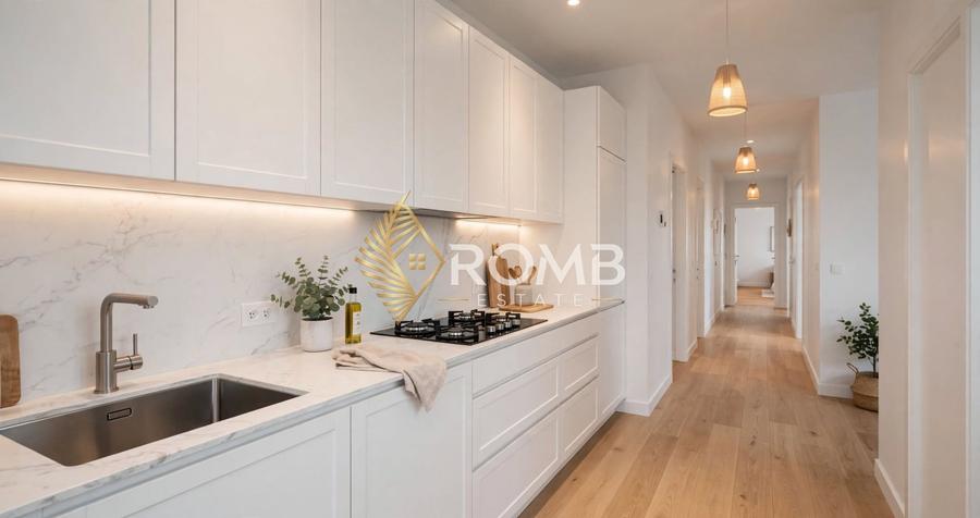 Apartament cu 3 camere semidecomandat în Florești