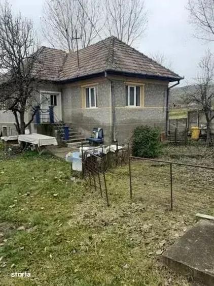 Casă cu 2 camere în Rediu