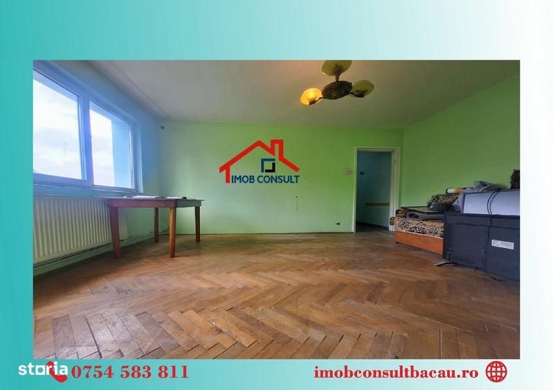 Apartament cu 3 camere semidecomandat în Banca Națională
