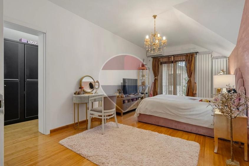 Casă individuală cu 6 camere cu Teren 535 Mp în Pipera