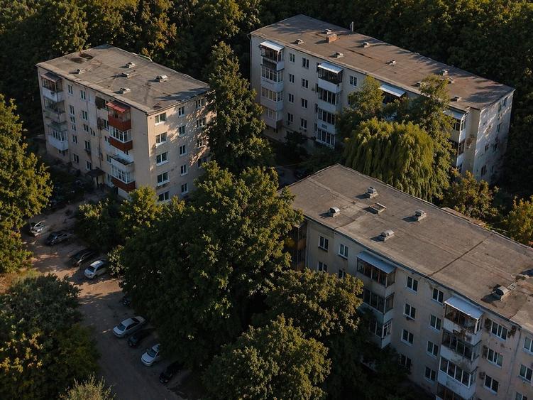 Apartament cu 2 camere semidecomandat, mobilat în Mureșeni