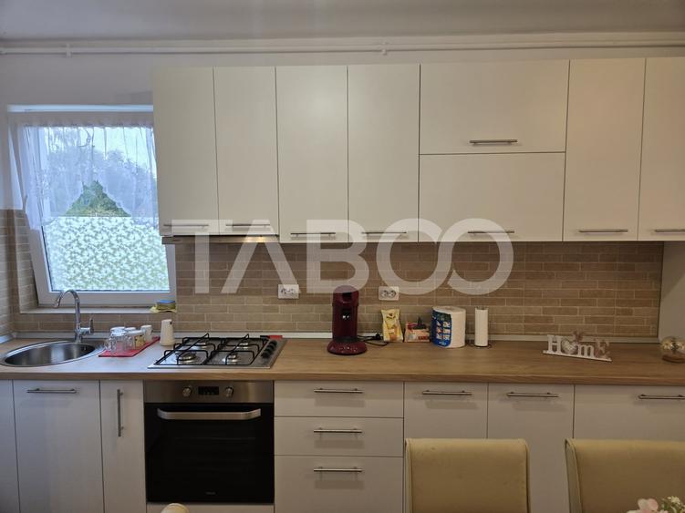 Apartament cu 2 camere decomandat, mobilat în Turnișor
