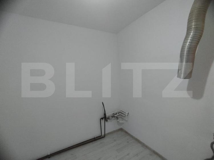 Apartament cu 3 camere decomandat în Tomești