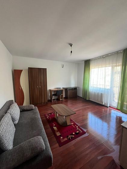Garsonieră decomandată în Florești