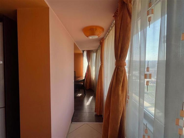 Apartament cu 3 camere decomandat, mobilat în Păcurari