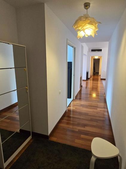 Apartament cu 4 camere decomandat în Herăstrău