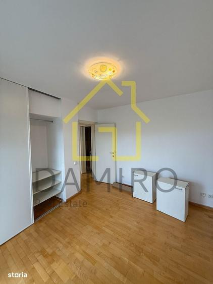 Apartament cu 4 camere semidecomandat în Unirii