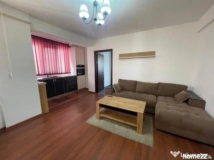 Apartament cu 2 camere semidecomandat în 1 Mai