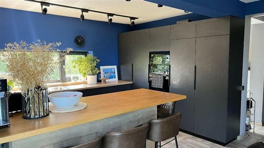 Duplex cu 4 camere cu Canalizare în Cristian