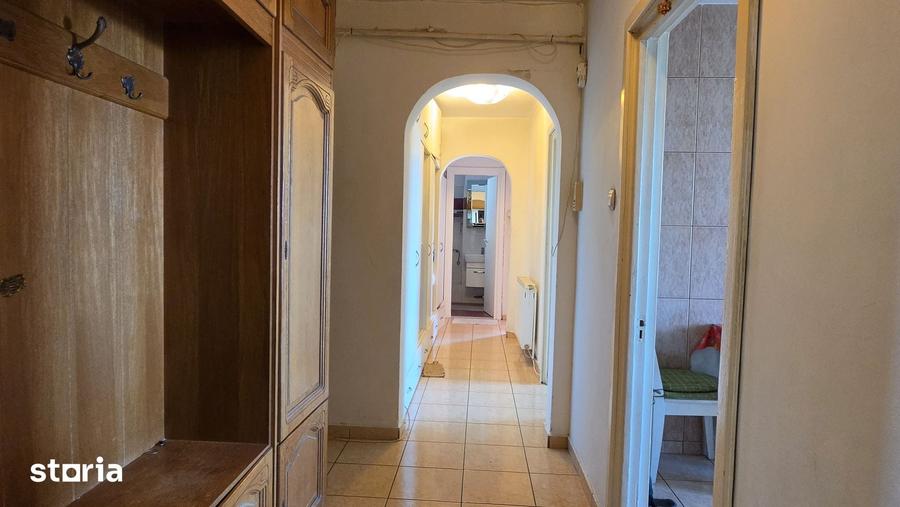 Apartament cu 3 camere decomandat în Griviței