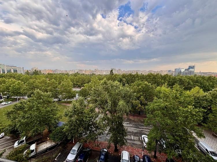 Apartament cu 3 camere decomandat, mobilat în Unirii