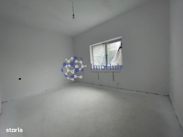 Casă cu 4 camere în Breazu