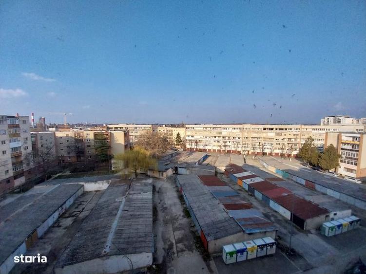 Apartament cu 3 camere semidecomandat în Central