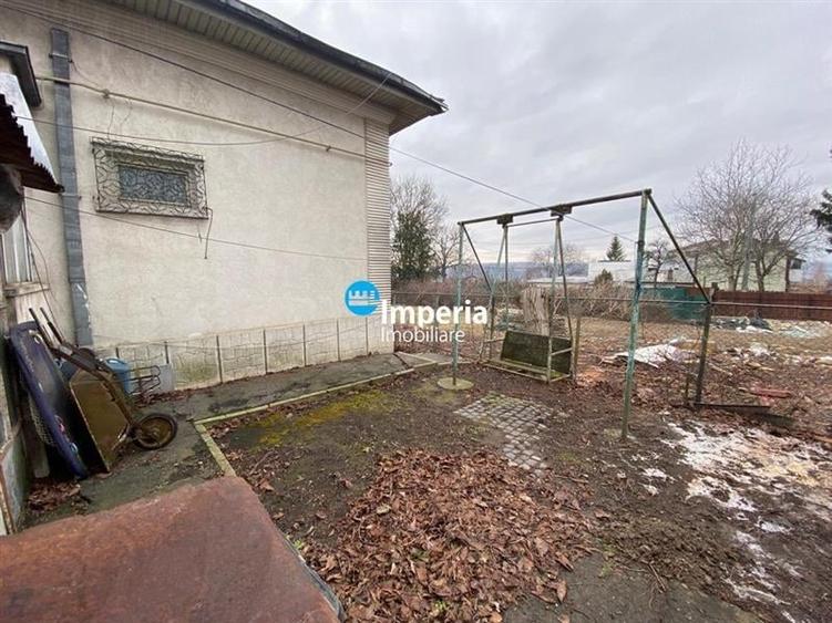 Casă individuală cu 5 camere cu Teren 400 Mp în Copou
