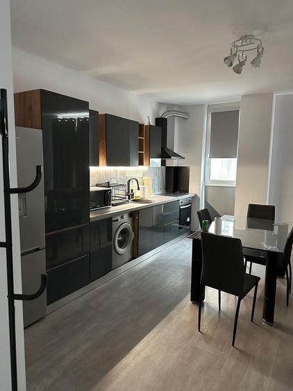 Apartament cu 3 camere decomandat în Dumbrăvița