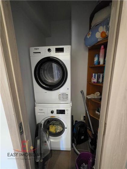 Apartament cu 3 camere decomandat, mobilat în 7 Noiembrie