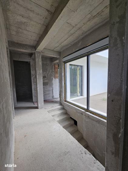 Casă cu 4 camere în Borhanci