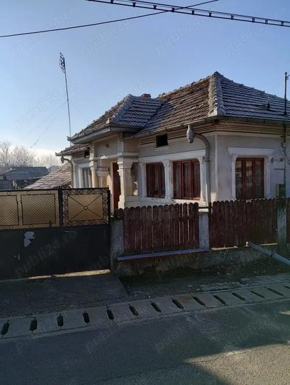 Casa de vanzare com.Simian jud.Mh - 4