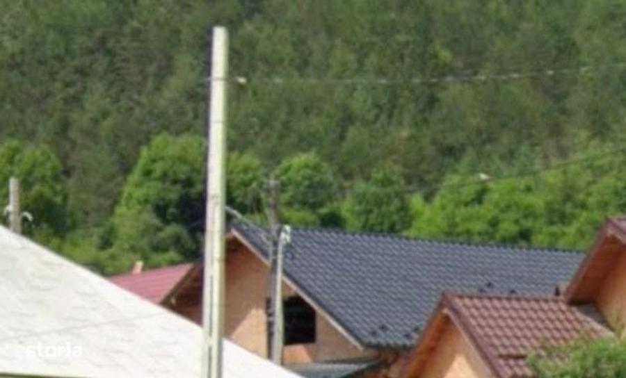Casă cu 3 camere în Cireșoaia