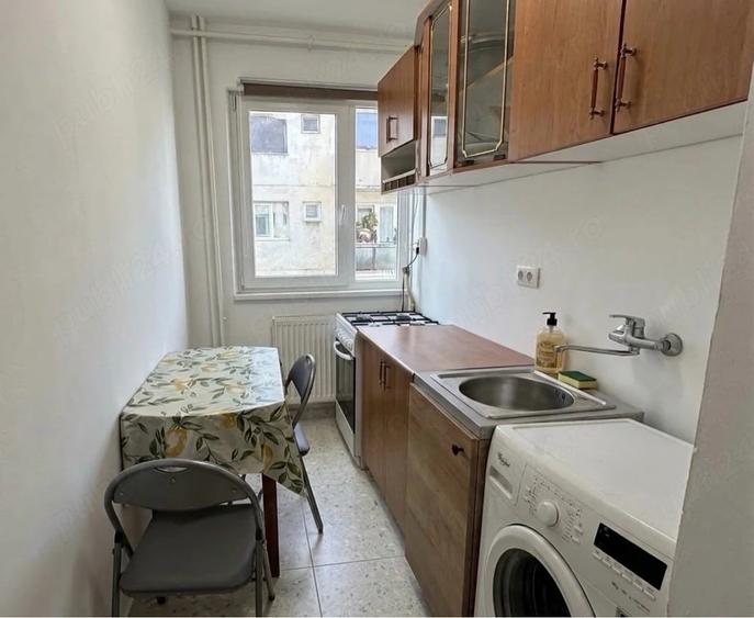 Apartament cu 2 camere nedecomandat în Aradul Nou