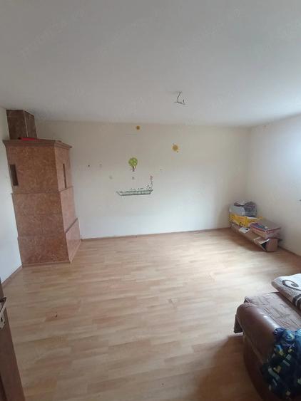 Casă cu 4 camere cu Teren 700 Mp în Central