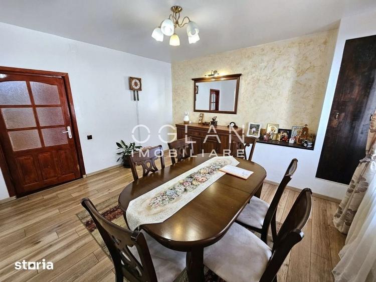 Casă cu 5 camere cu Teren 250 Mp în Șelimbăr
