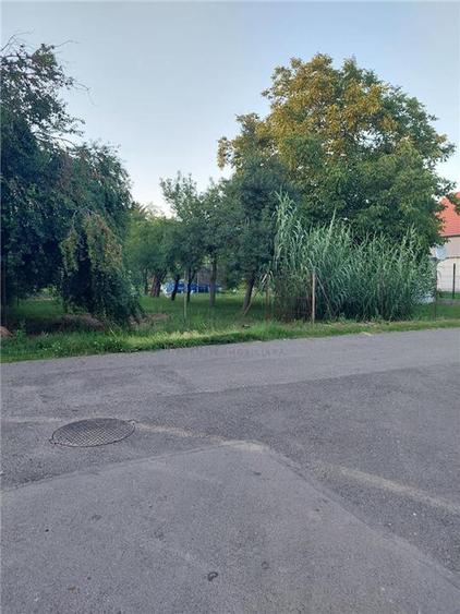 Teren intravilan de 539 mp, în Plopi
