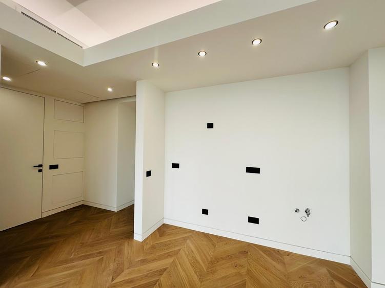 Apartament cu 2 camere semidecomandat în Aviației