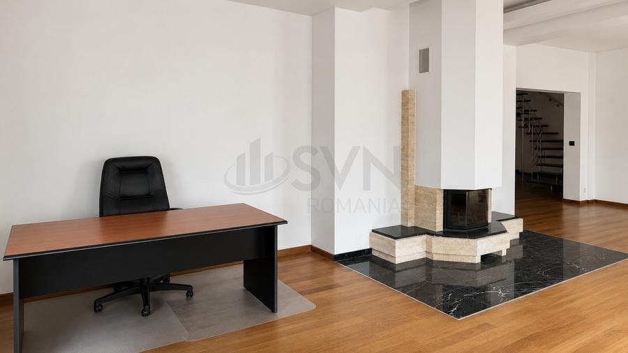 Apartament cu 5 camere decomandat, mobilat în Primăverii