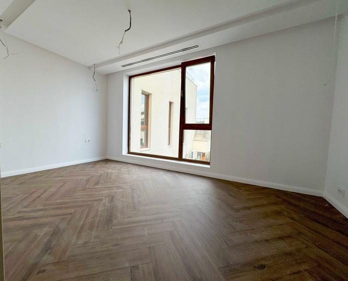 Penthouse cu 4 camere decomandat în Voluntari