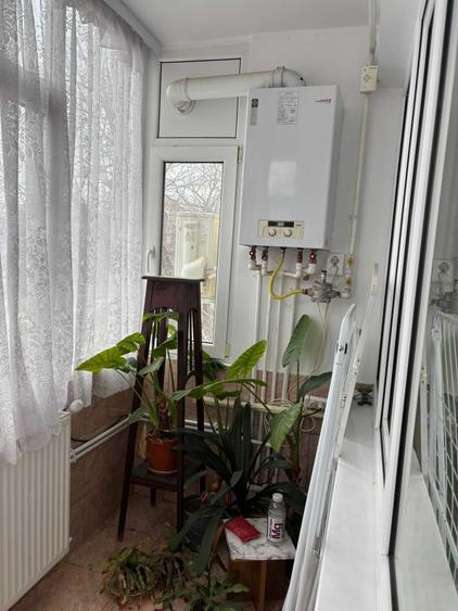 Apartament cu 2 camere semidecomandat în Independenței