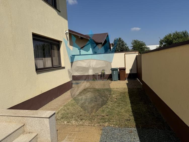 Duplex cu 4 camere cu Canalizare în Băneasa