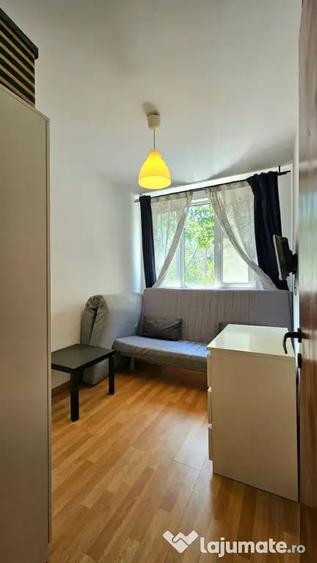 Apartament cu 3 camere semidecomandat în Drumul Taberei