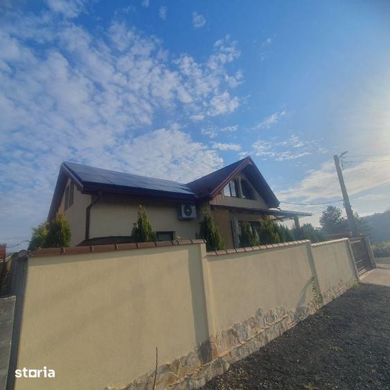 Casă cu 4 camere cu Teren 510 Mp în Bejan