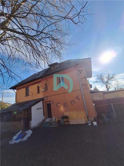 Casă cu 2 camere cu Teren 300 Mp în Craiter