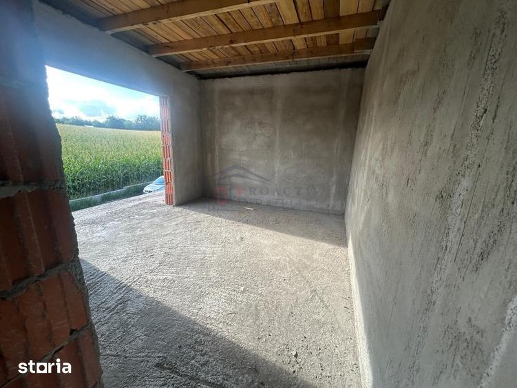 Casă cu 4 camere cu Teren 500 Mp în Moara
