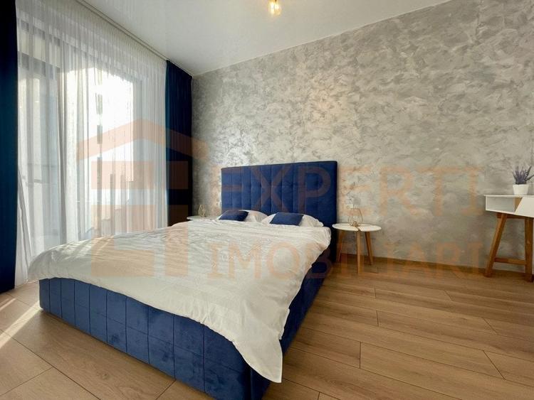 Apartament cu 3 camere semidecomandat, mobilat în Mamaia-Sat