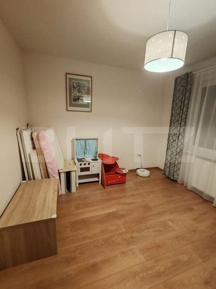 Apartament vânzare/închiriere, cu 3 camere, 70 mp, zona Fortuna - 9