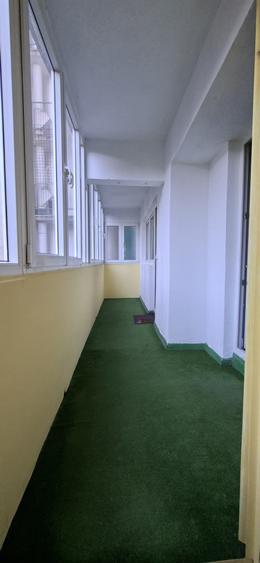 Apartament cu 4 camere semidecomandat în Drumul Taberei