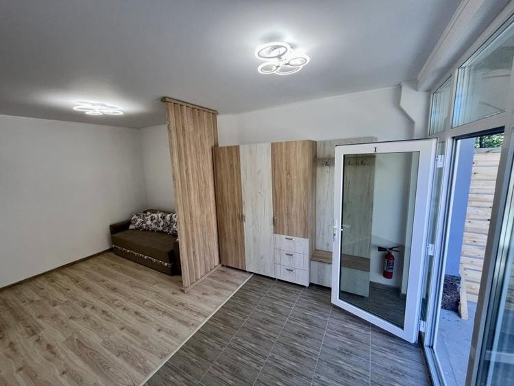 Garsonieră decomandată, mobilată în Vălenii de Munte