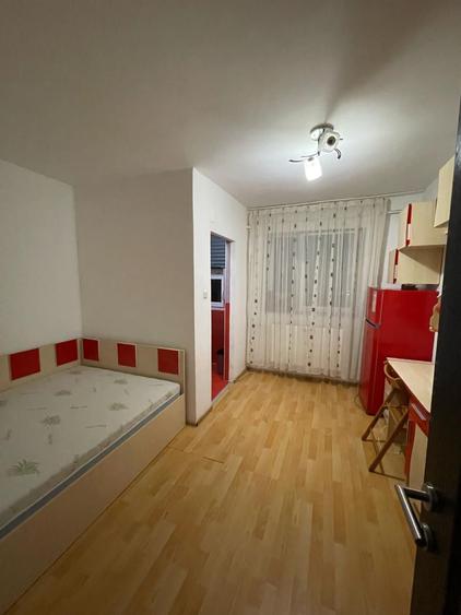 Proprietar inchiriez garsoniera in sector 3 langa metrou 1 decembrie - 12