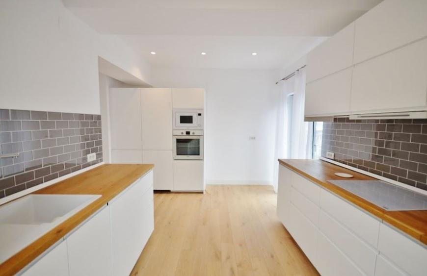 CEL MAI BUN APARTAMENT DIN PIATA VICTORIEI || BLOC NOU || 3 CAMERE - 8