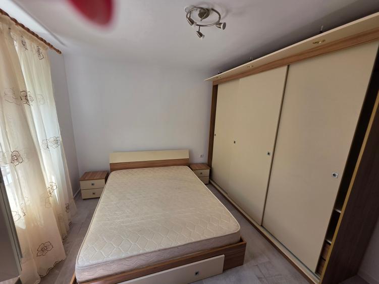 Apartament cu 2 camere decomandat în Vest