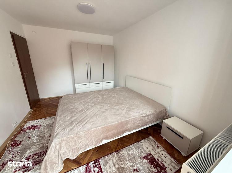 Apartament cu 3 camere decomandat, mobilat în Complex Studențesc