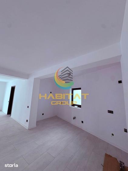 Casă cu 5 camere cu Teren 175 Mp în Văcăresti