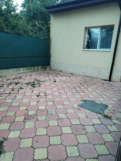 Casa 3 cam zona Mihai Bravu