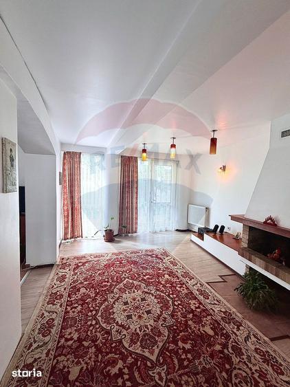 Casă cu 4 camere cu Teren 700 Mp în Bucium